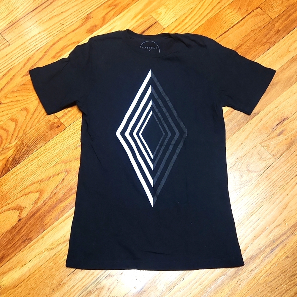 Boy's M Tee, EUC